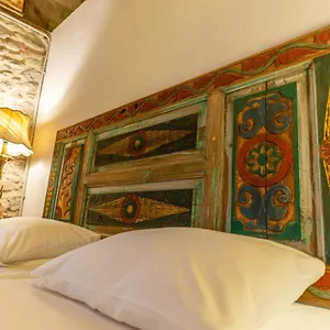 Iconic Stone Apartment Izmir